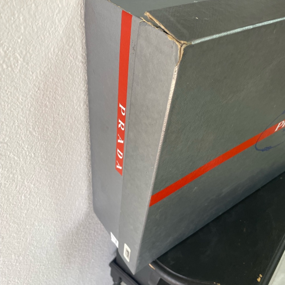 Prada Gray Box with Red and Blue Details - Picture 3 of 7